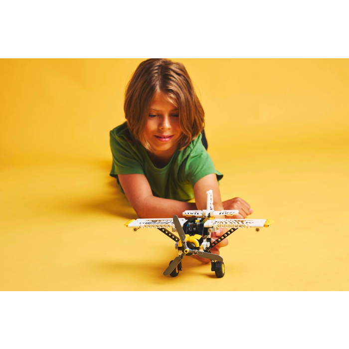 LEGO® Technic 42198 Lietadlo do vzdialených oblastí