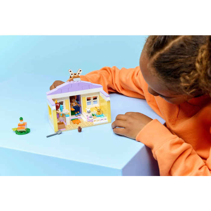 LEGO® Friends 42679 Hotel pre zajačikov v mestečku Heartlake