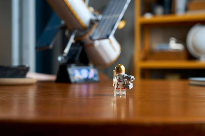 LEGO® Icons 11382 Hubblov vesmírny ďalekohľad